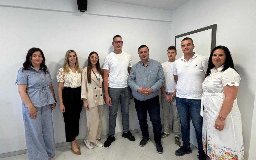 Prijem odličnih učenika naše škole kod načelinika D.Jurkovića- 05.06.2026.